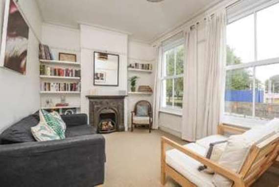 2 bedroom Maisonette...